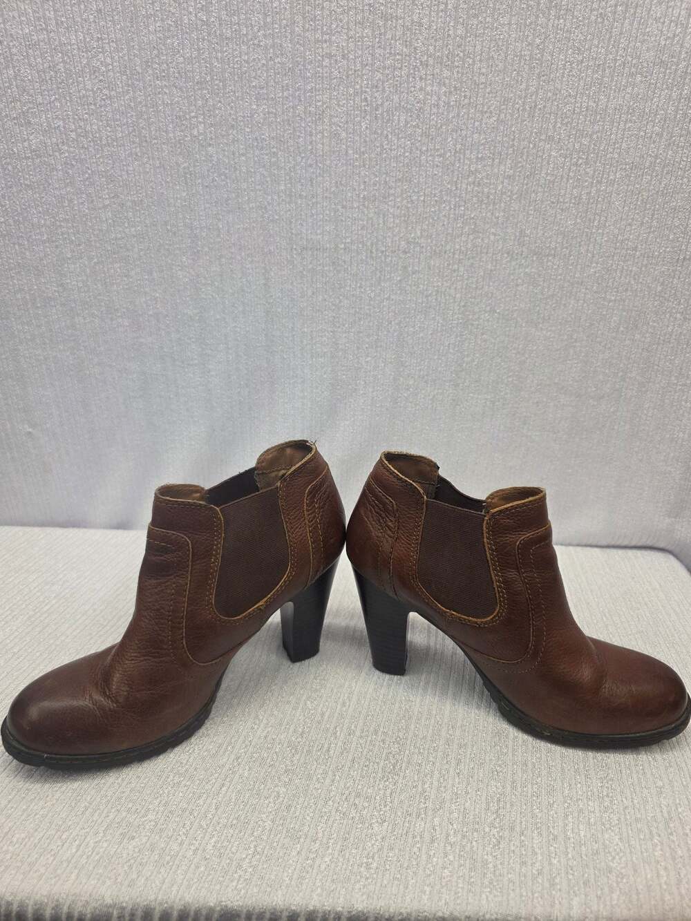 BOC Born Concept Tonya Brown Leather Heeled Chelsea Ankle Boots